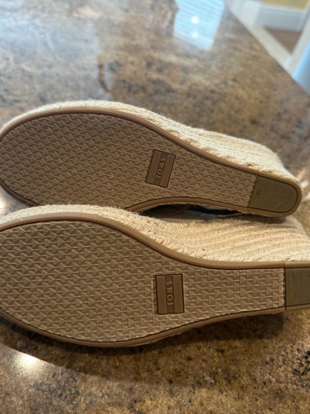 Tom's Monica Wedge Sandal, NWOT Size 9 - Picture 9 of 10